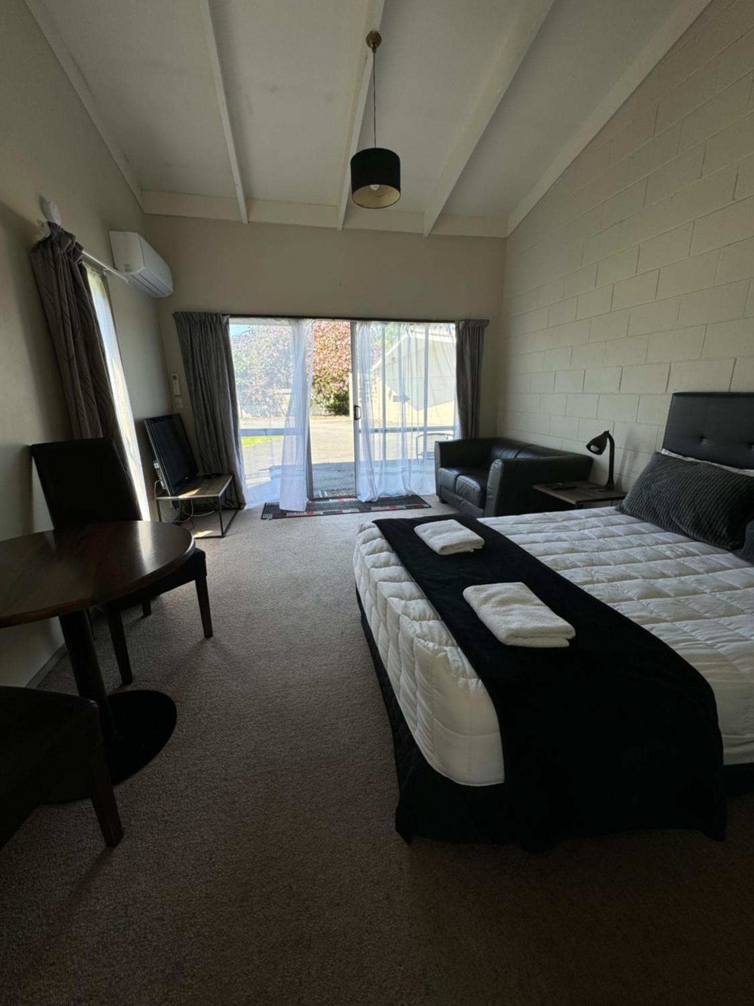 Fountain Court Motel Tauranga Exterior photo