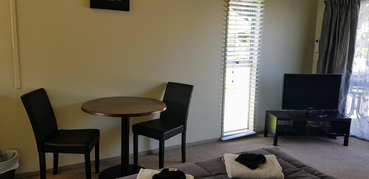 Fountain Court Motel Tauranga Exterior photo