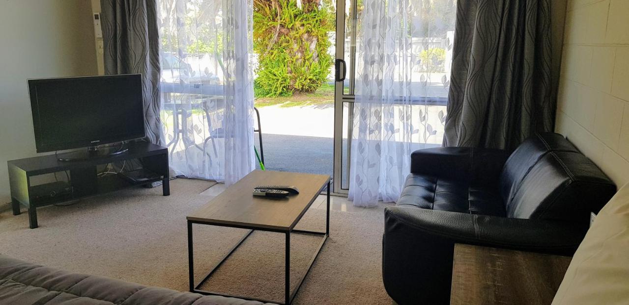 Fountain Court Motel Tauranga Exterior photo
